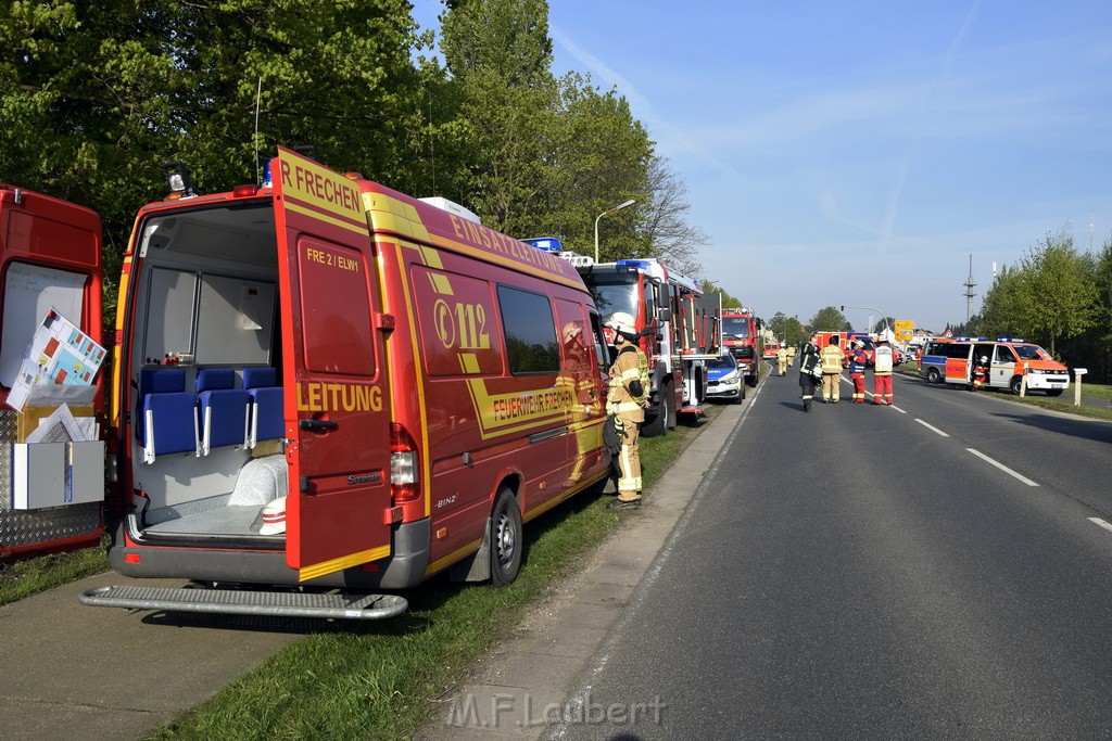 Schwerer VU LKW Zug Bergheim Kenten Koelnerstr P007.JPG - Miklos Laubert